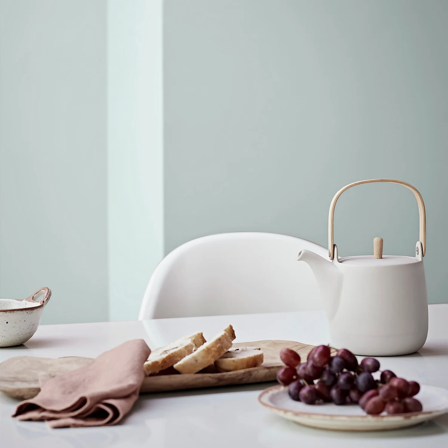 Crown Breatheasy Kitchen Matt Emulsion Paint Marble Top - Tester 40ml 3 Crown Breatheasy Kitchen Matt Emulsion Paint Marble Top - Tester 40ml - Image 3