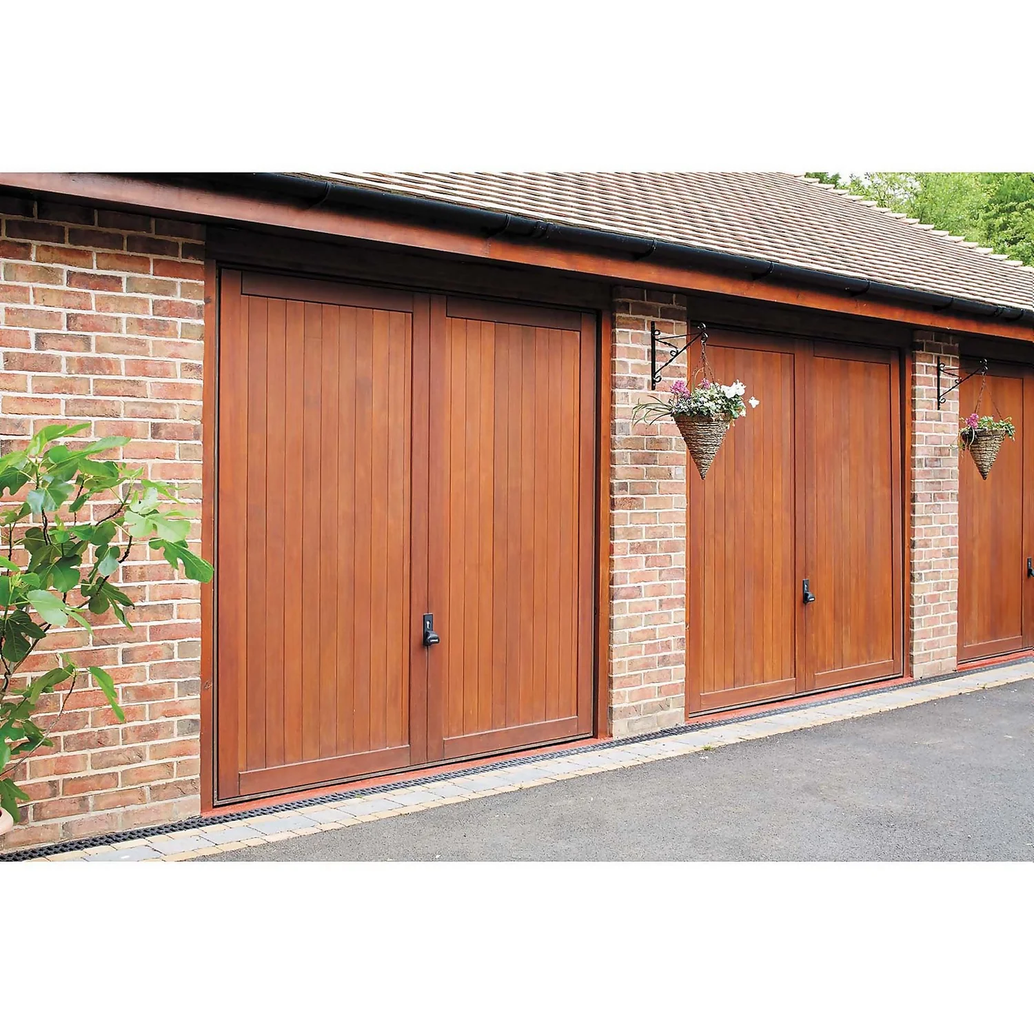 Ronseal 10 Year Woodstain Teak Satin - 2.5L 2 Ronseal 10 Year Woodstain Teak Satin - 2.5L - Image 2