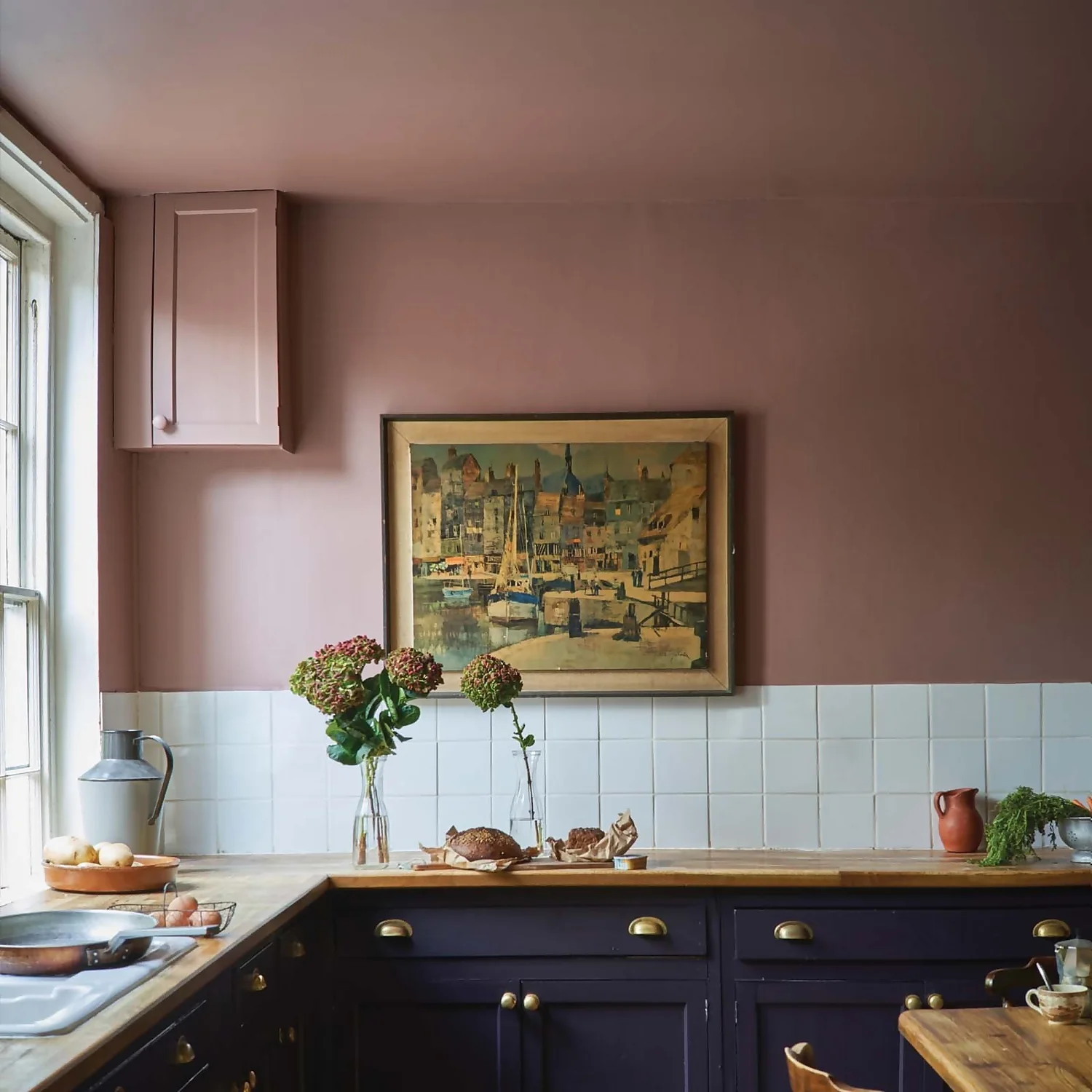 Farrow & Ball Modern Eggshell Paint Sulking Room Pink - 2.5L 2 Farrow & Ball Modern Eggshell Paint Sulking Room Pink - 2.5L - Image 2