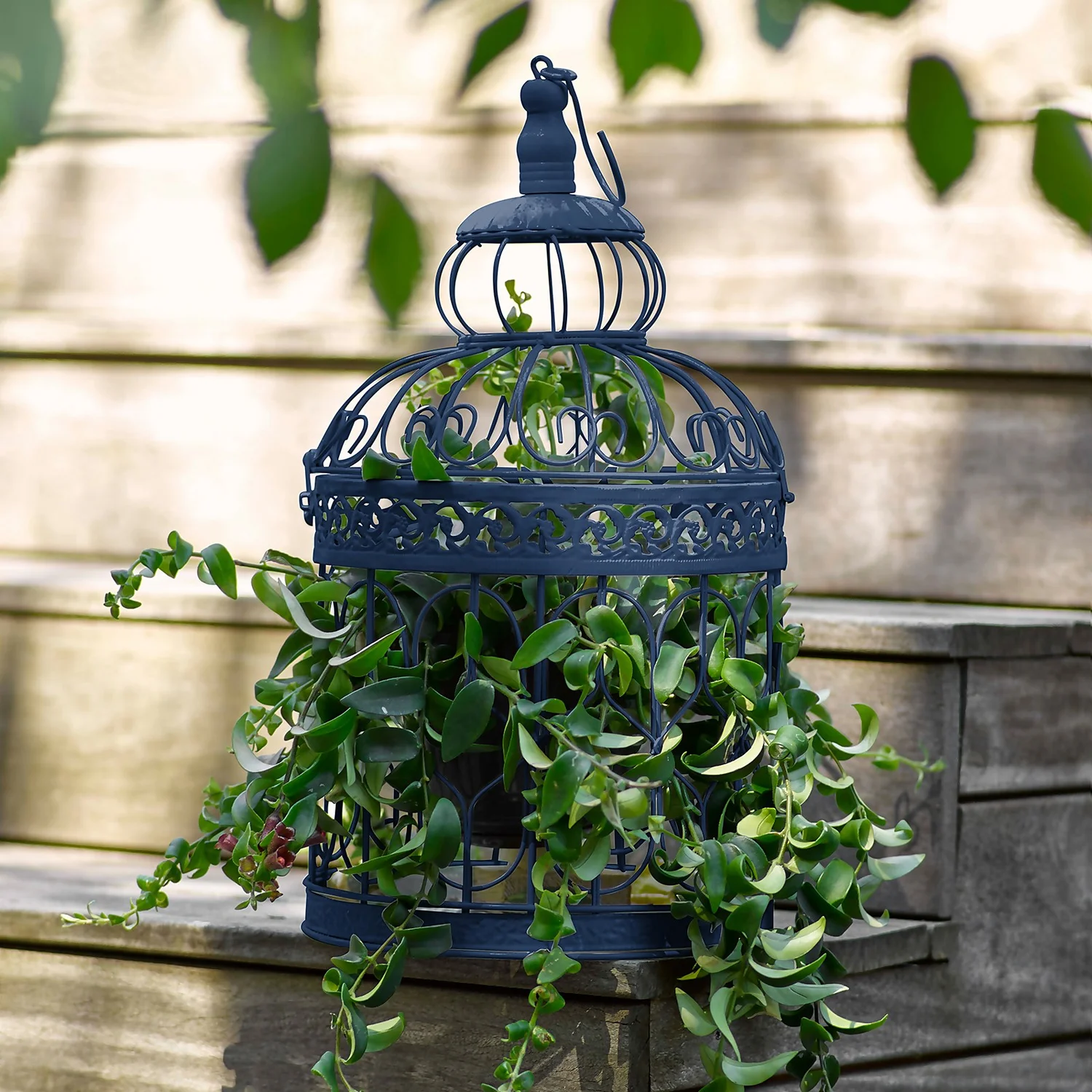 Sandtex® Exterior 10 Year Gloss Paint Oxford Blue - 750ml 3 Sandtex® Exterior 10 Year Gloss Paint Oxford Blue - 750ml - Image 3