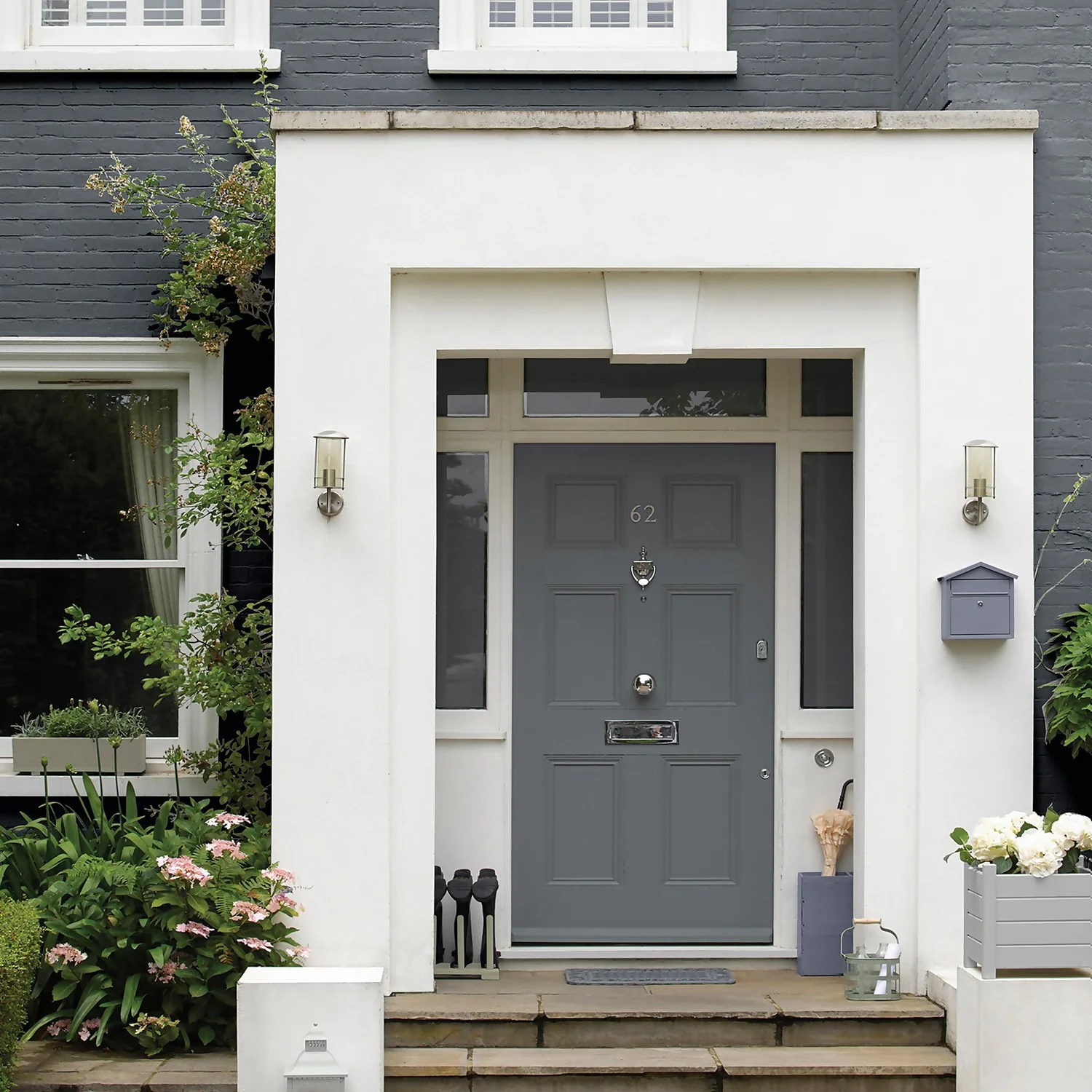 Sandtex® Ultra Smooth Masonry Paint Slate Grey - 5L 5 Sandtex® Ultra Smooth Masonry Paint Slate Grey - 5L - Image 5