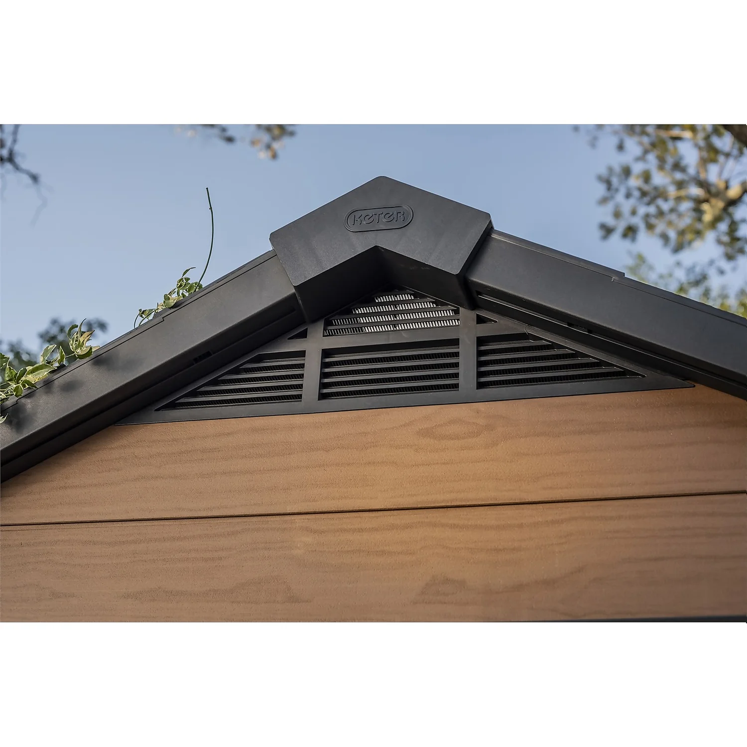 Keter Newton 7.5 X 7ft Outdoor Plastic Garden Storage Shed - Brown 6 Keter Newton 7.5 X 7ft Outdoor Plastic Garden Storage Shed - Brown - Image 6